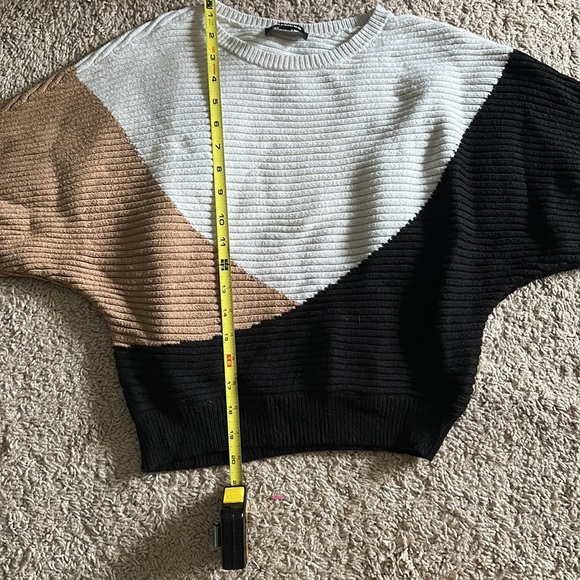 Express Neutral Sweater - Picture 8 of 9